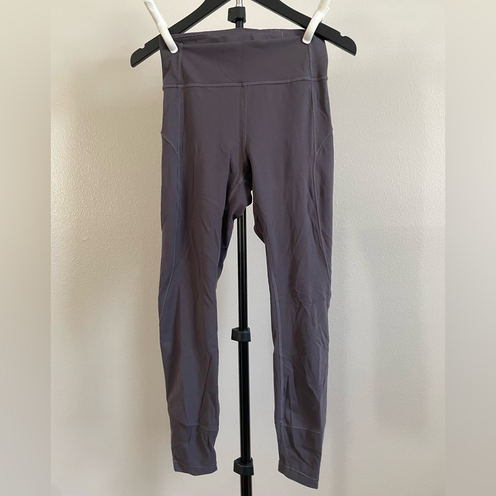 Lululemon leggings size 6